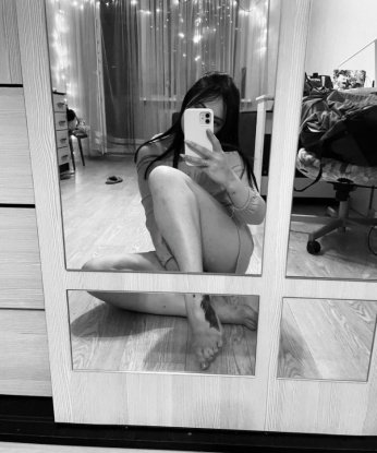 Живу в Москве, великолепном городе возможностей. Мои услуги – это идеальное сочетание страсти и нежности. Я знаю, как доставить настоящее удовольствие своему партнеру. Позволь мне открыть для тебя новые грани удовольствия. Мои фото подтверждают мою красоту и соблазнительность. Отзывы моих клиентов говорят о моих незабываемых навыках. Позволь себе роскошь и позвони мне прямо сейчас! 💋 9283, 24 года